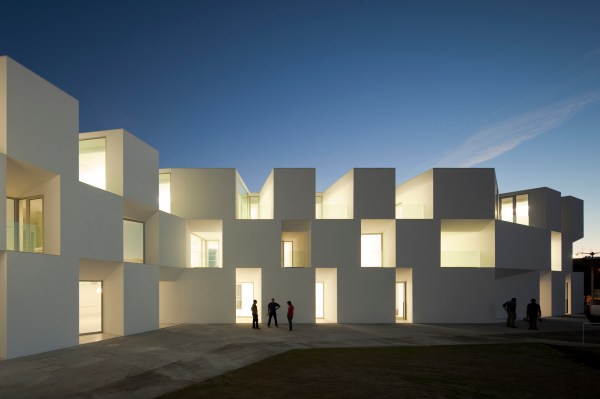 House for Elderly People, Lar de Idosos em Alcácer do Sal, Portugal by AIRES MATEUS Photo © FG+SG